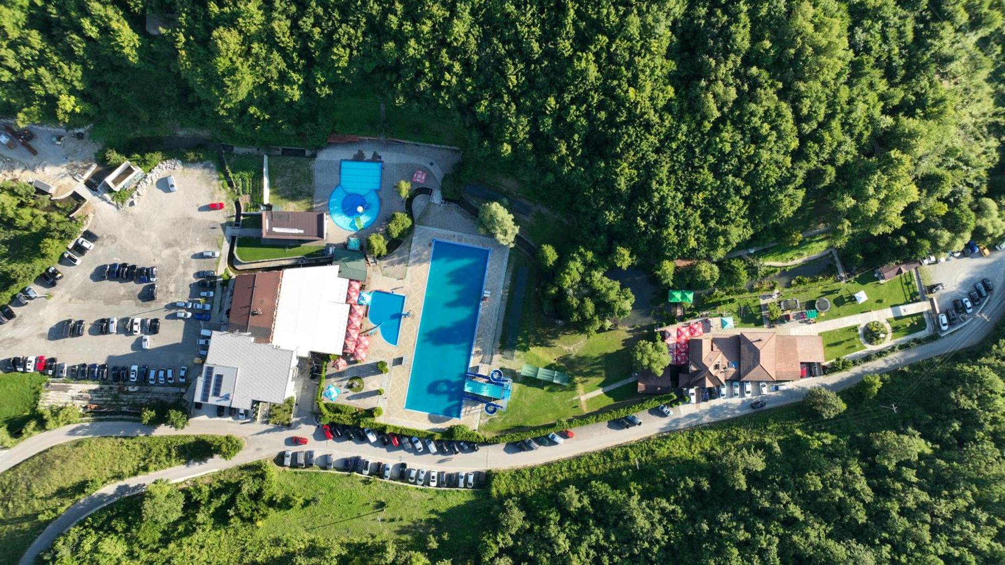 Motel "Kula" Cazin Zewnętrze zdjęcie