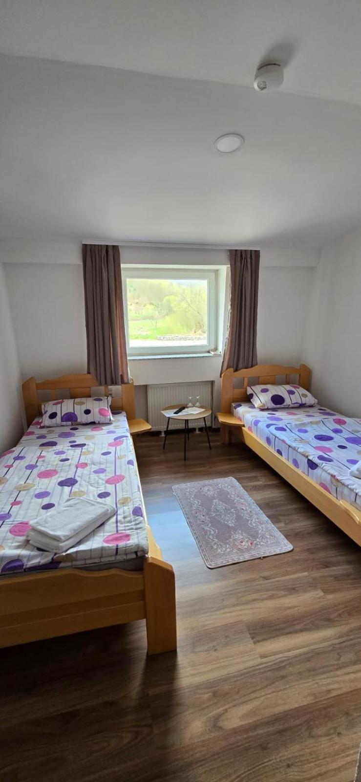Motel "Kula" Cazin Zewnętrze zdjęcie