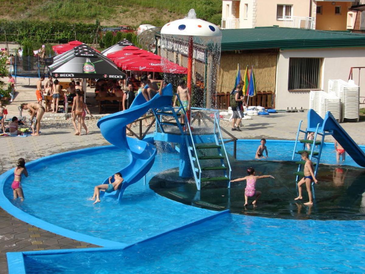 Motel "Kula" Cazin Zewnętrze zdjęcie