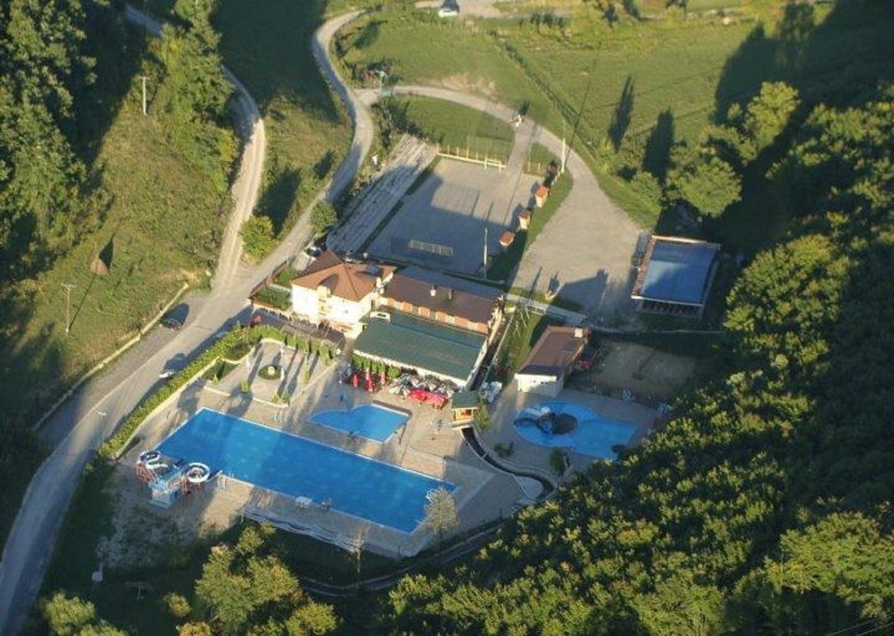Motel "Kula" Cazin Zewnętrze zdjęcie
