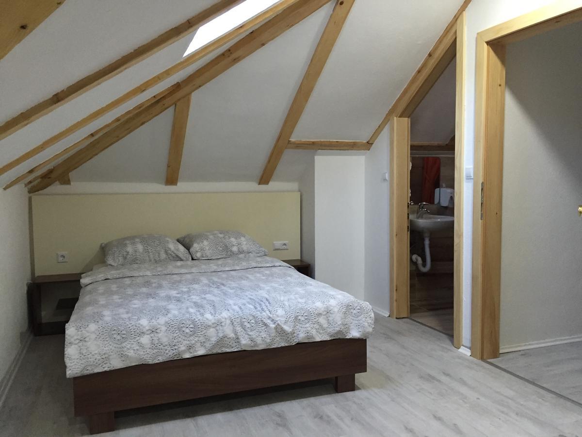Motel "Kula" Cazin Zewnętrze zdjęcie