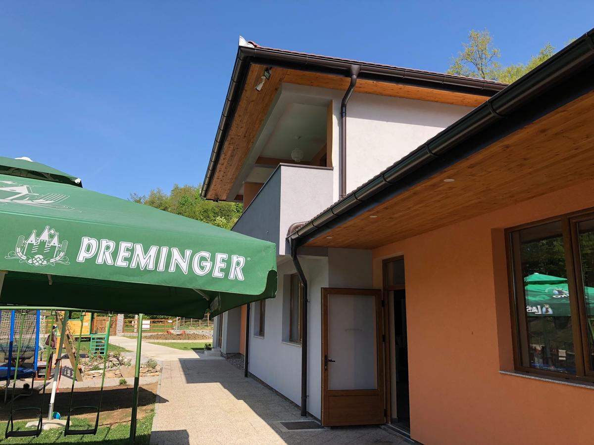Motel "Kula" Cazin Zewnętrze zdjęcie